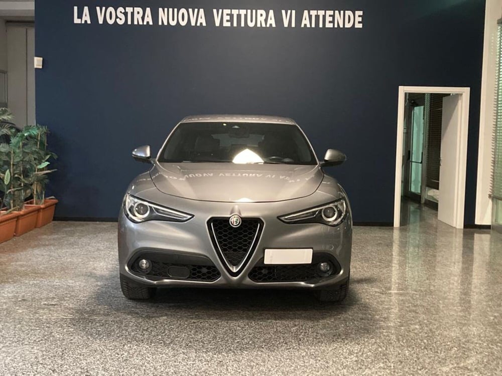 Alfa Romeo Stelvio usata a Macerata (2)