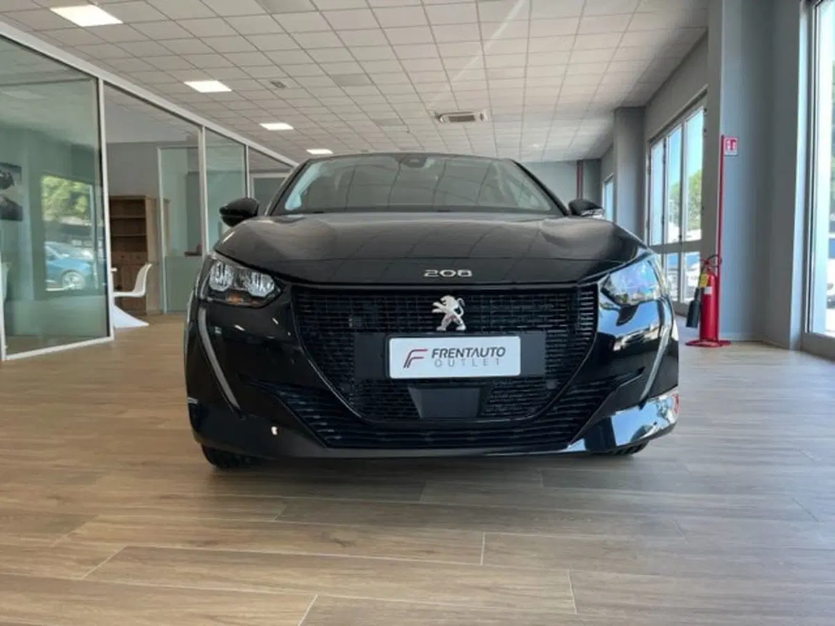 Peugeot 208 nuova a Ascoli Piceno (2)