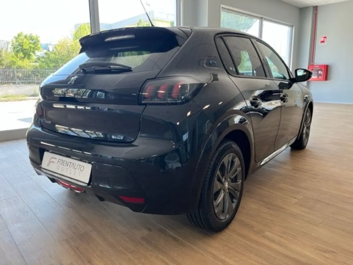 Peugeot 208 nuova a Ascoli Piceno (5)
