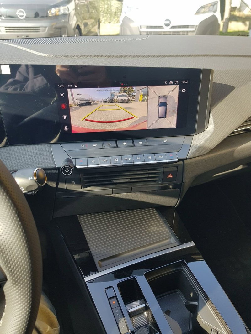 Opel Astra nuova a Aosta (8)
