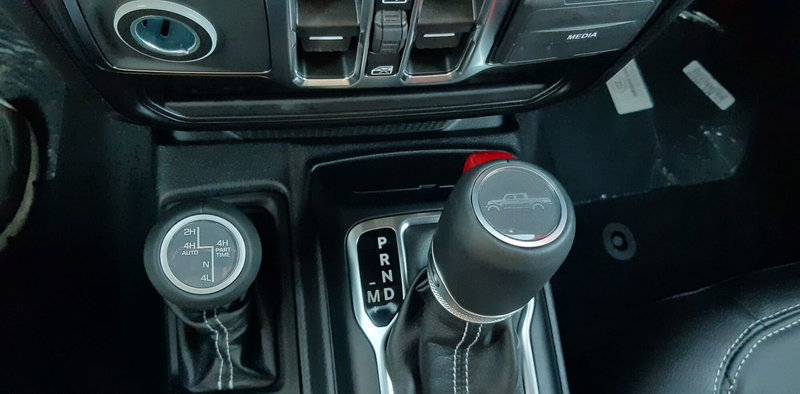 Jeep Gladiator usata a Chieti (13)