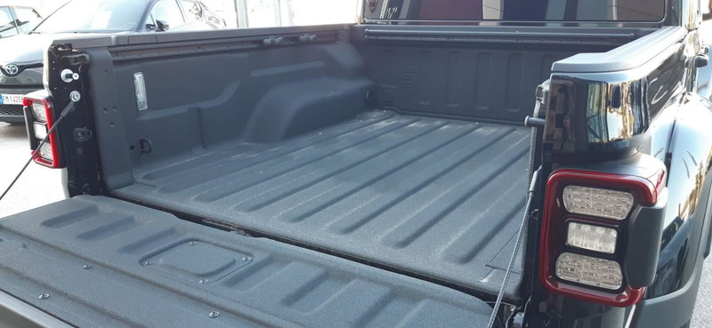 Jeep Gladiator usata a Chieti (14)