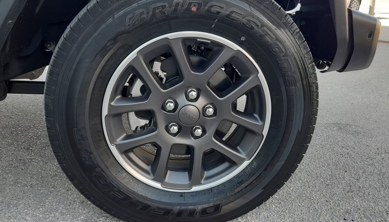 Jeep Gladiator usata a Chieti (19)