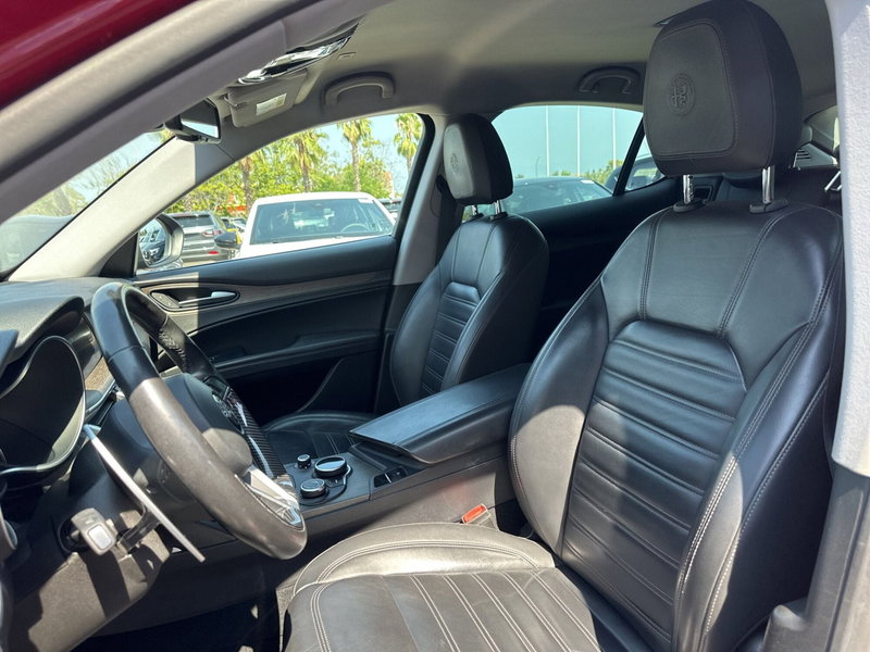 Alfa Romeo Stelvio usata a Chieti (12)