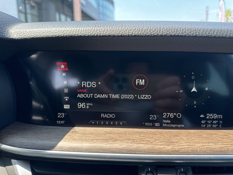 Alfa Romeo Stelvio usata a Chieti (15)