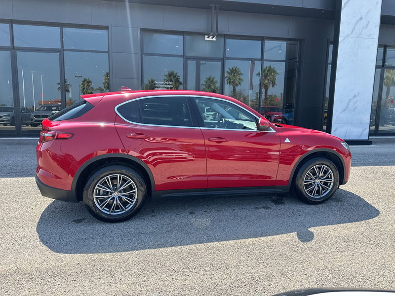 Alfa Romeo Stelvio usata a Chieti (7)
