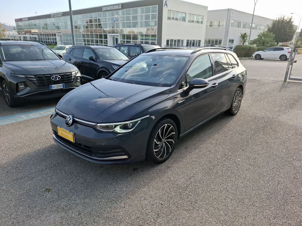 Volkswagen Golf Variant usata a Ancona