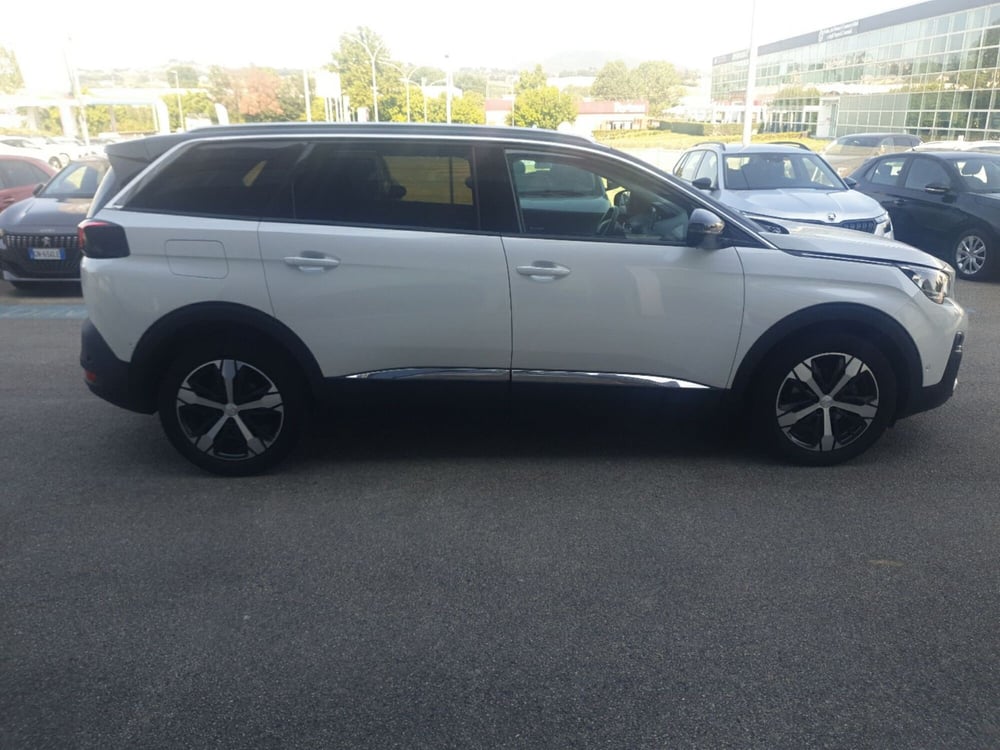 Peugeot 5008 usata a Ancona (7)