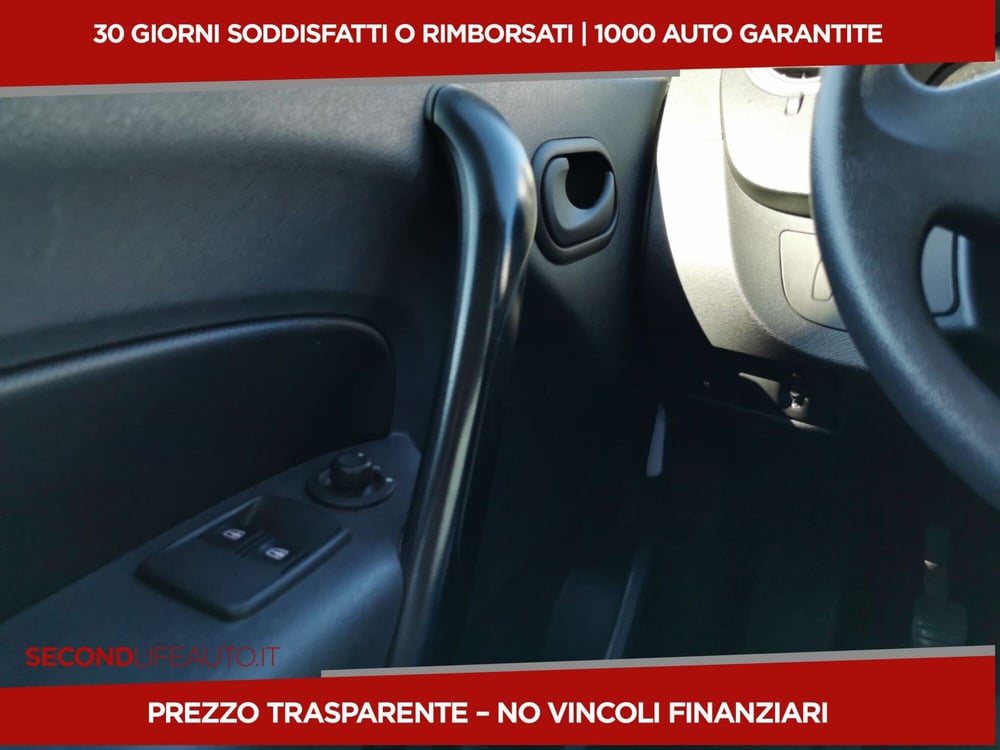 Nissan NV250 usata a Chieti (12)