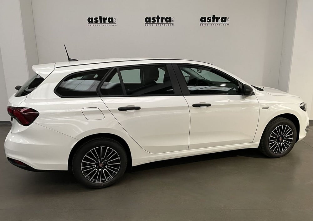 Fiat Tipo Station Wagon nuova a Novara (4)