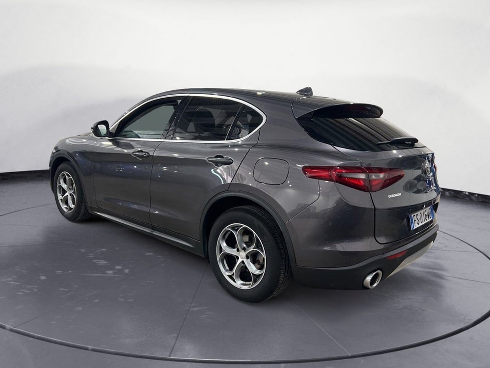 Alfa Romeo Stelvio usata a Caltanissetta (3)