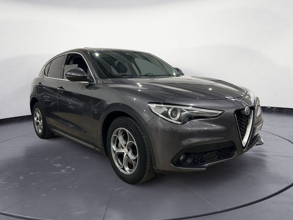 Alfa Romeo Stelvio usata a Caltanissetta (8)