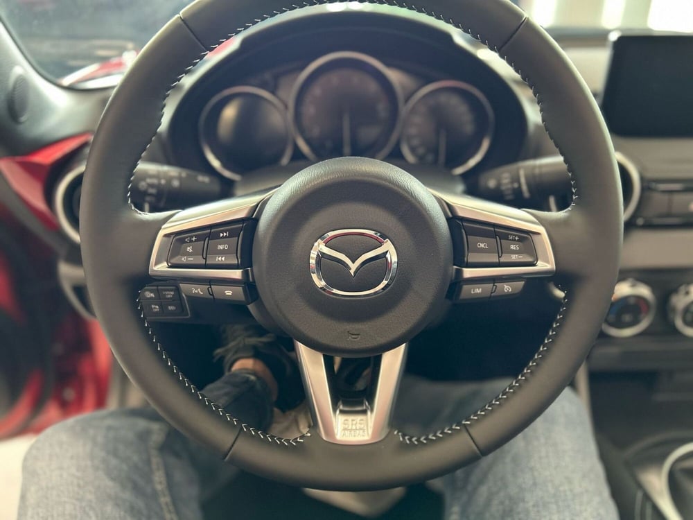 Mazda MX-5 nuova a Pavia (13)