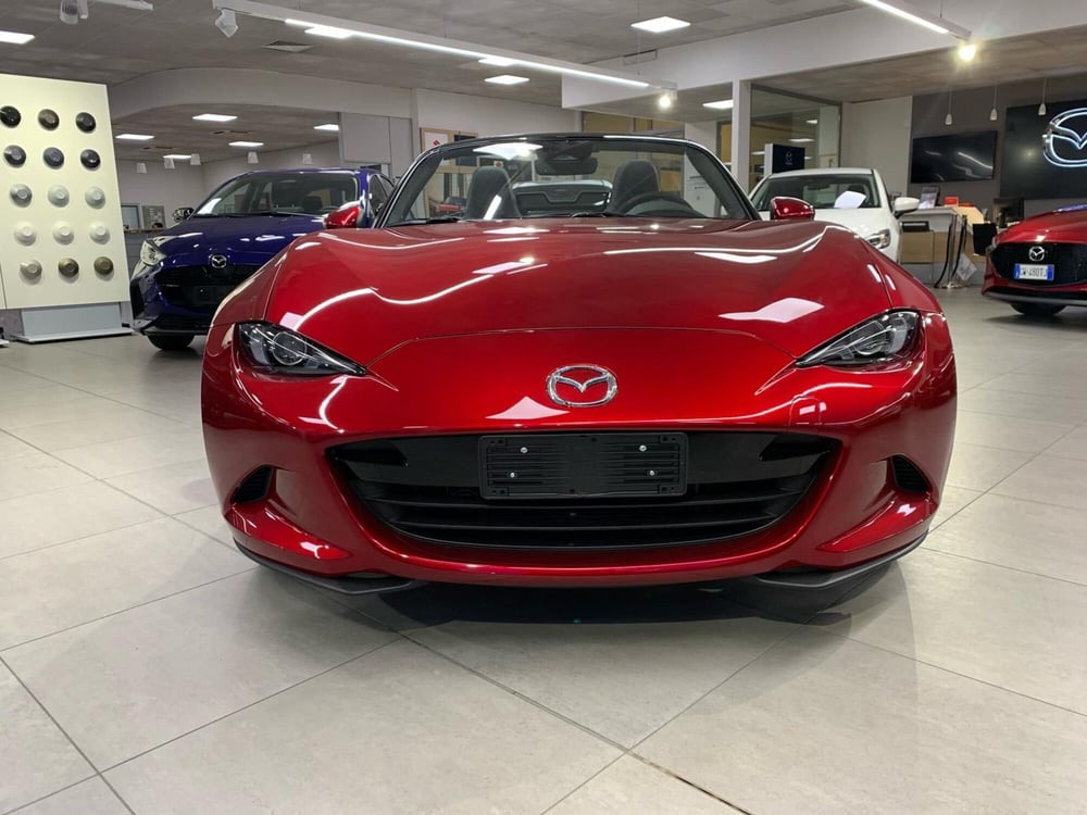 Mazda MX-5 nuova a Pavia (2)