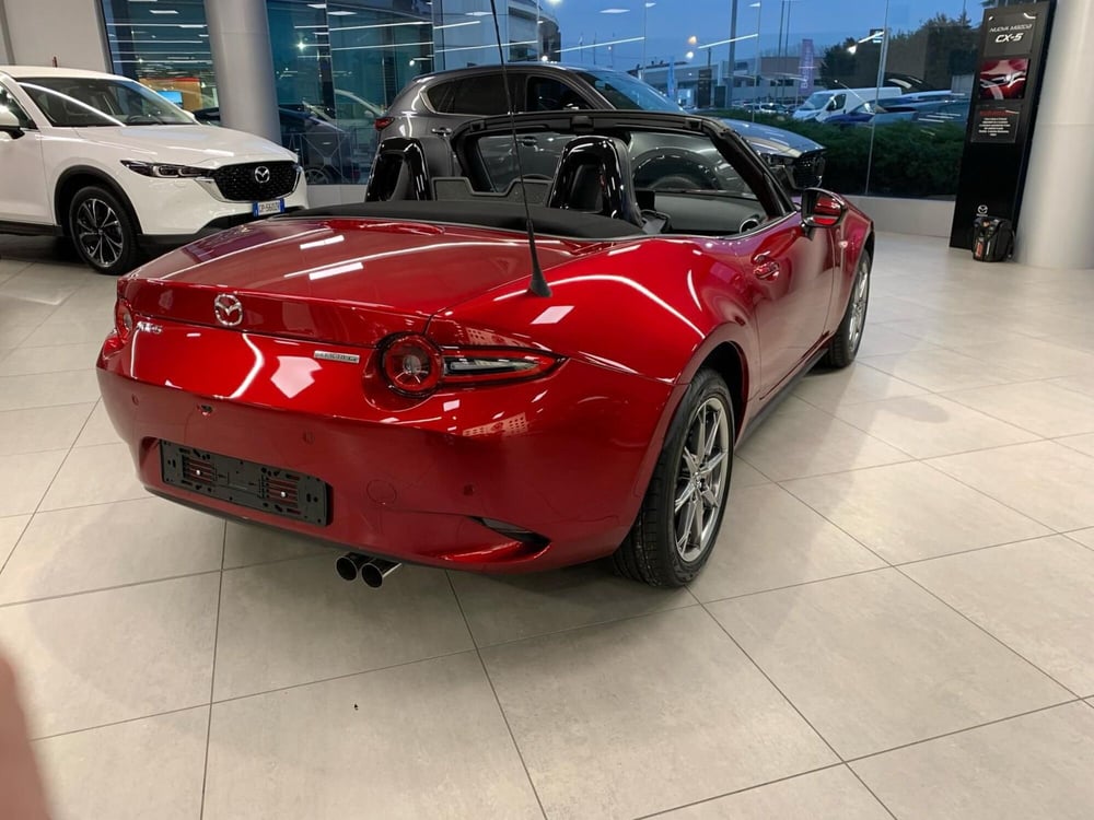 Mazda MX-5 nuova a Pavia (4)