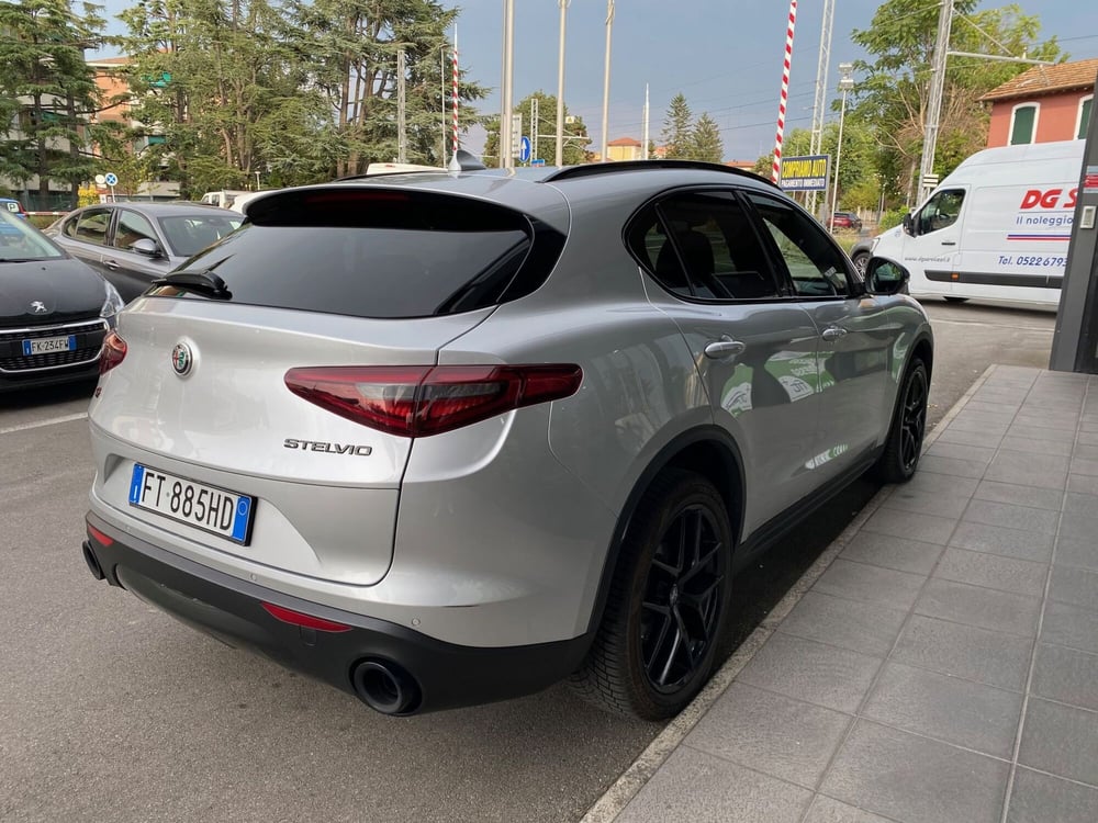 Alfa Romeo Stelvio usata a Reggio Emilia (3)