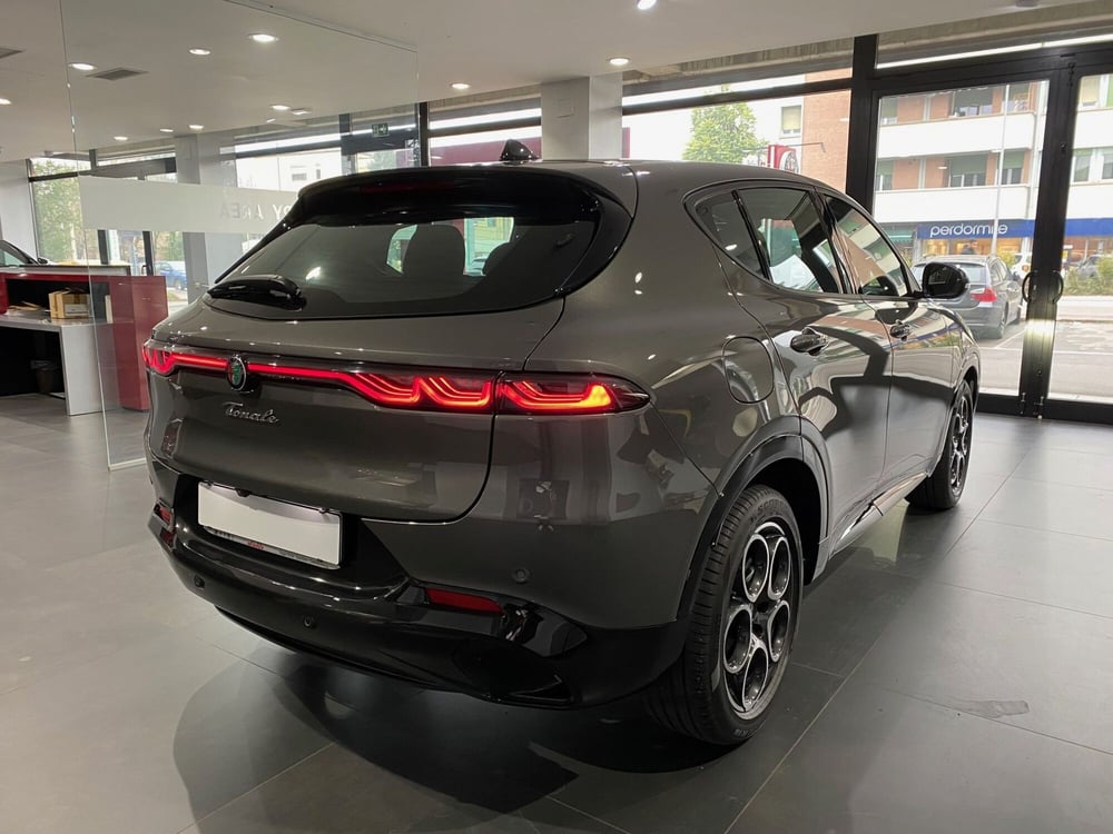 Alfa Romeo Tonale nuova a Reggio Emilia (4)