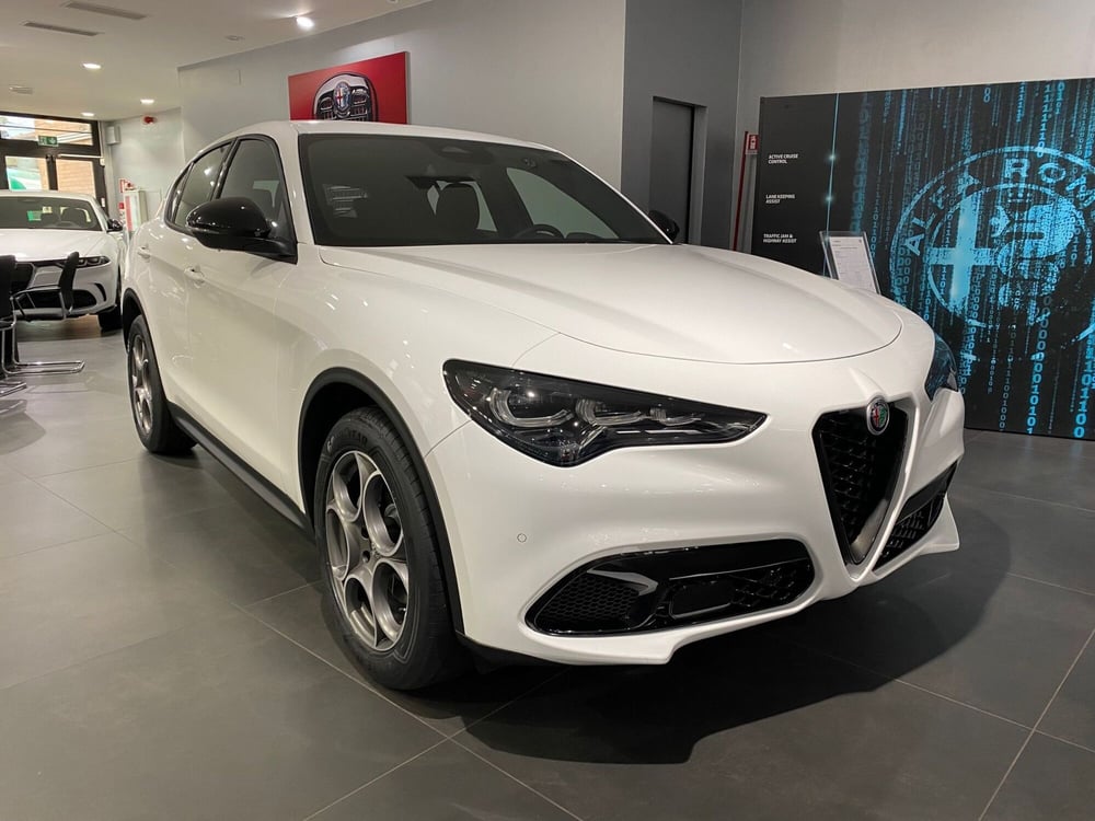 Alfa Romeo Stelvio nuova a Reggio Emilia