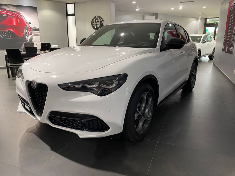 Alfa Romeo Stelvio nuova a Reggio Emilia (2)