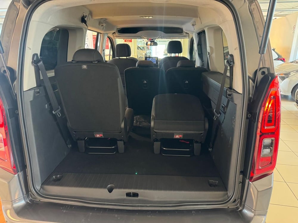 Toyota Proace Verso nuova a Modena (19)