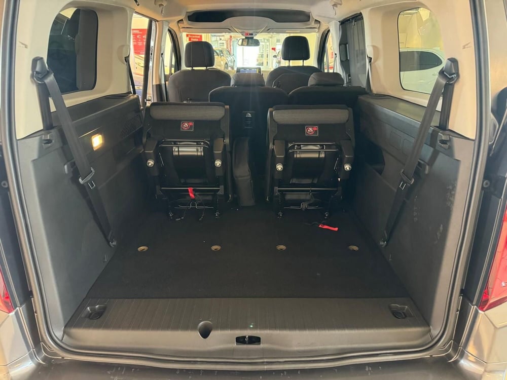 Toyota Proace Verso nuova a Modena (20)