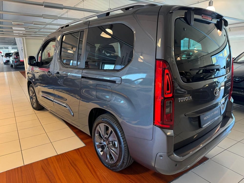 Toyota Proace Verso nuova a Modena (8)