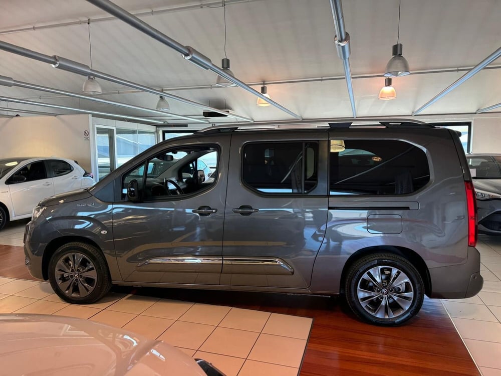 Toyota Proace Verso nuova a Modena (9)