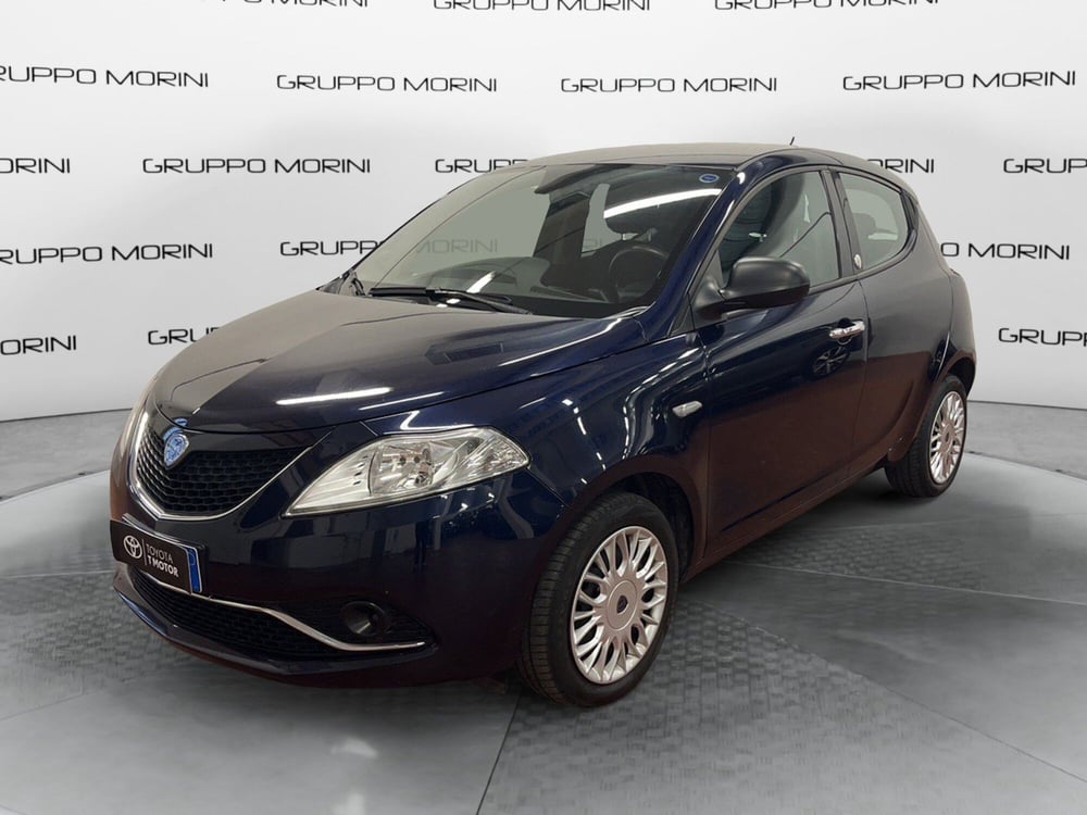 Lancia Ypsilon usata a Bologna