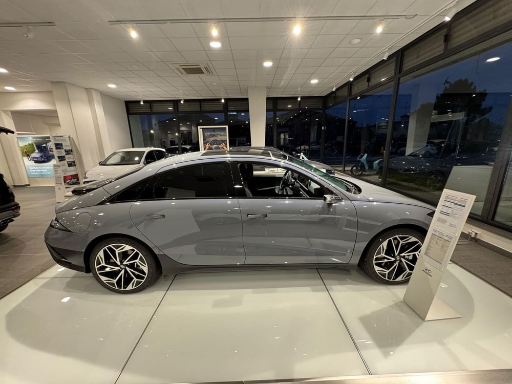 Hyundai Ioniq 5  nuova a Ferrara (4)