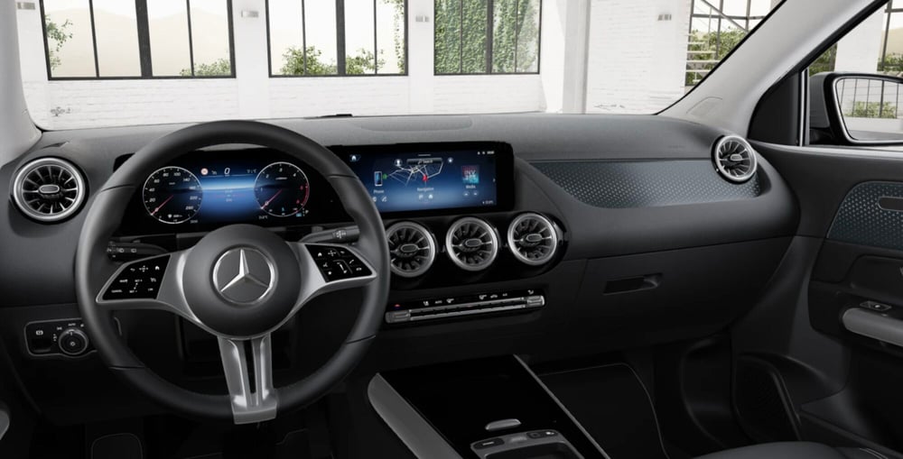 Mercedes-Benz GLA SUV nuova a Bergamo (5)