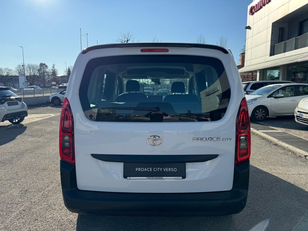 Toyota Proace City Verso nuova a Modena (6)