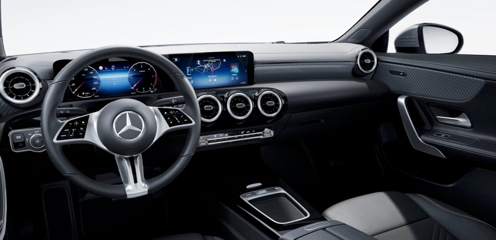 Mercedes-Benz CLA Shooting Brake nuova a Bergamo (4)