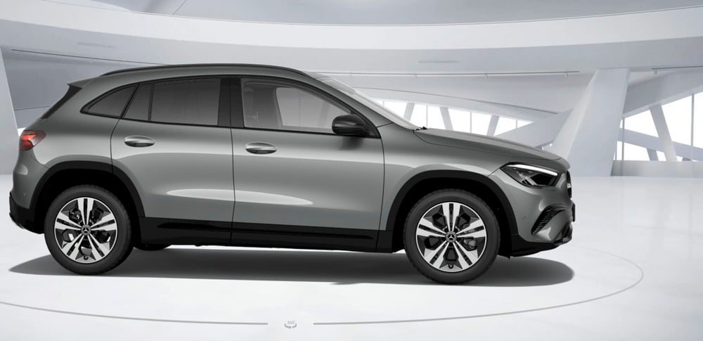 Mercedes-Benz GLA SUV nuova a Bergamo (3)