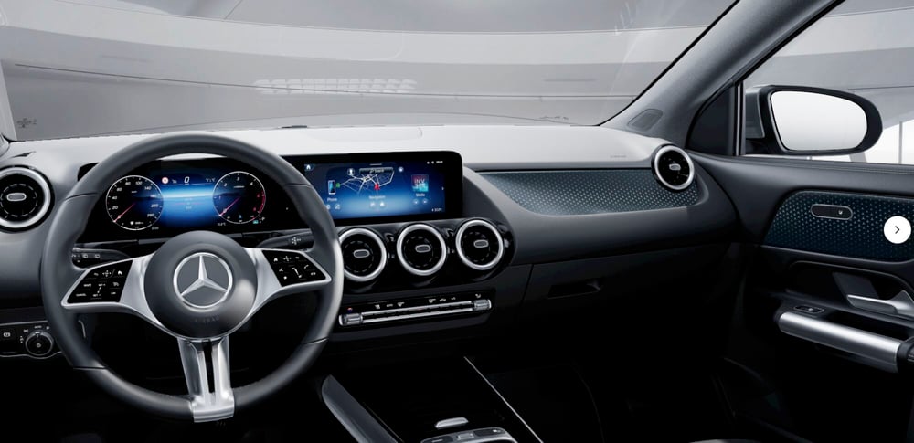 Mercedes-Benz GLA SUV nuova a Bergamo (7)