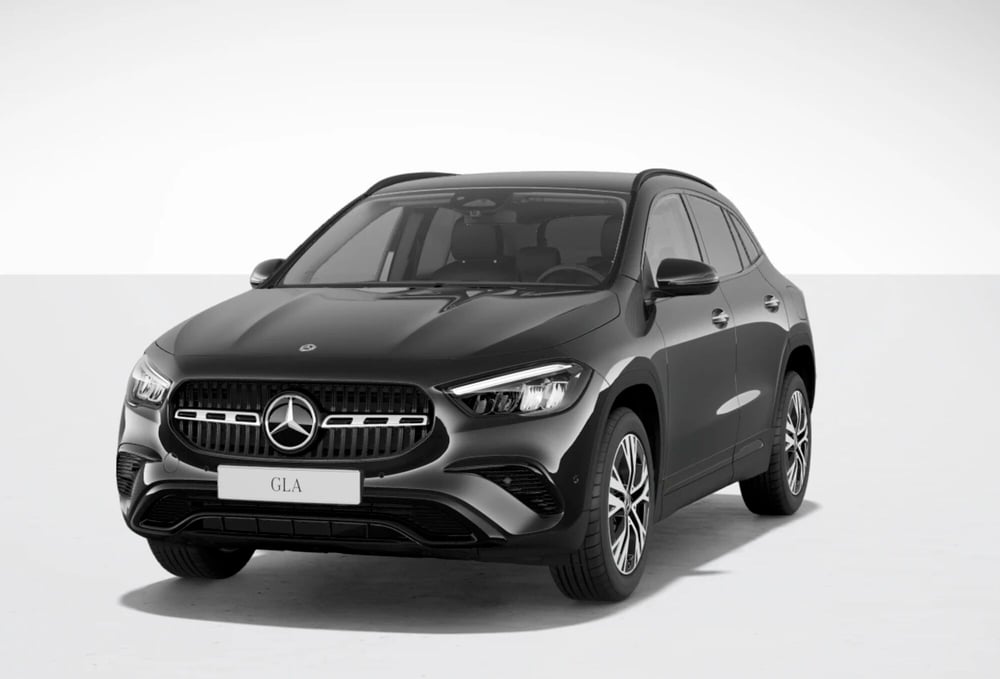 Mercedes-Benz GLA SUV nuova a Bergamo (6)