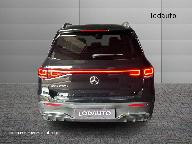 Mercedes-Benz EQB usata a Bergamo (4)