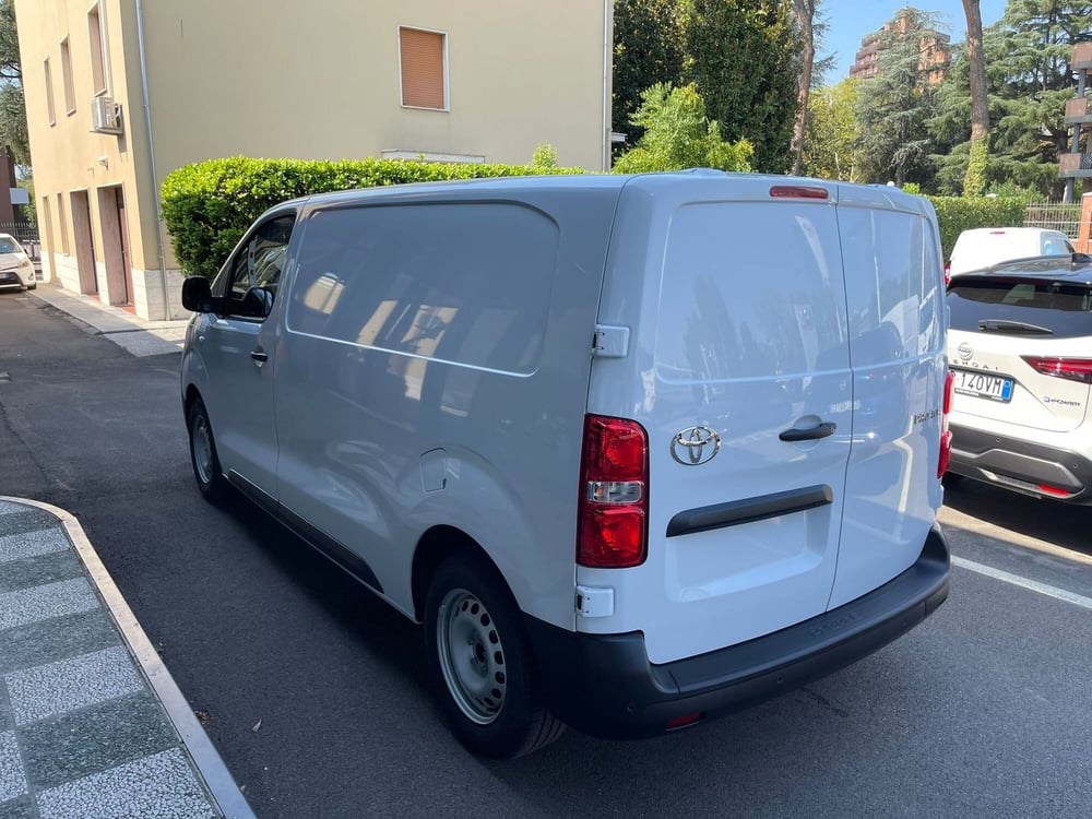 Toyota Proace nuova a Bologna (7)