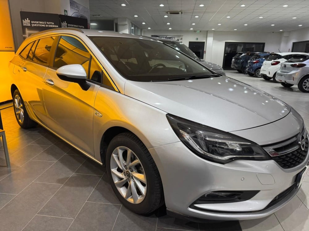 Opel Astra usata a Benevento (3)