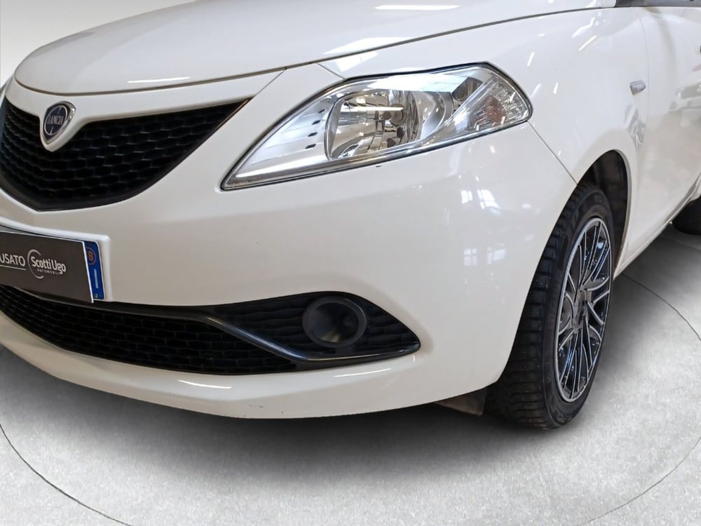 Lancia Ypsilon usata a Firenze (2)