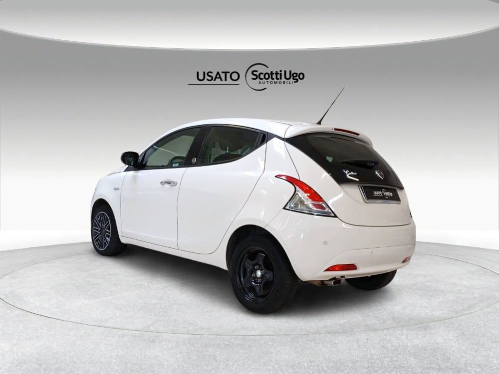 Lancia Ypsilon usata a Firenze (6)