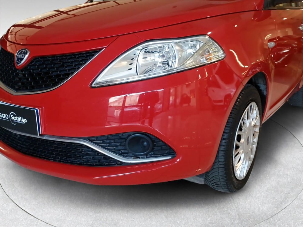 Lancia Ypsilon usata a Firenze (2)