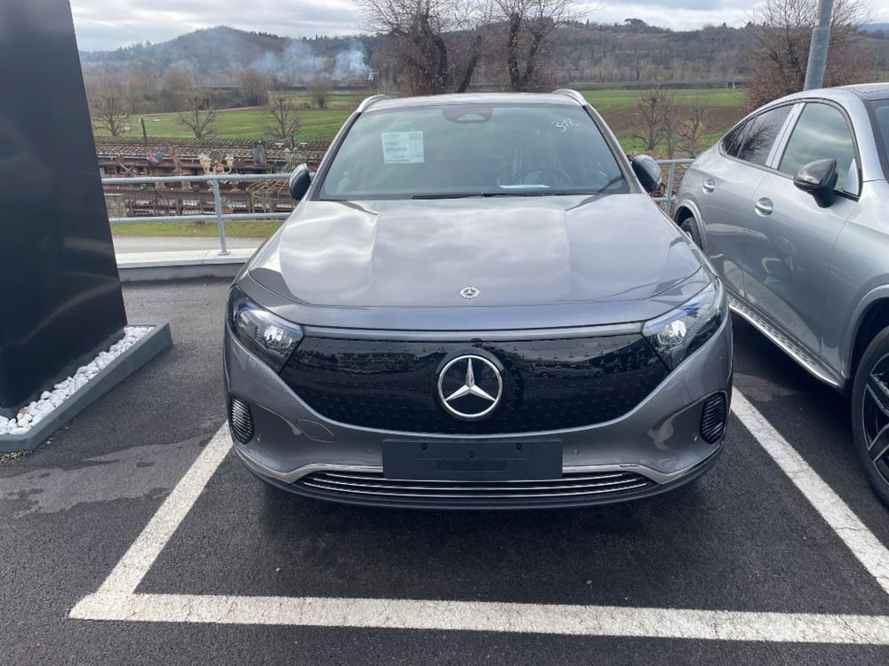 Mercedes-Benz EQA nuova a Firenze (2)