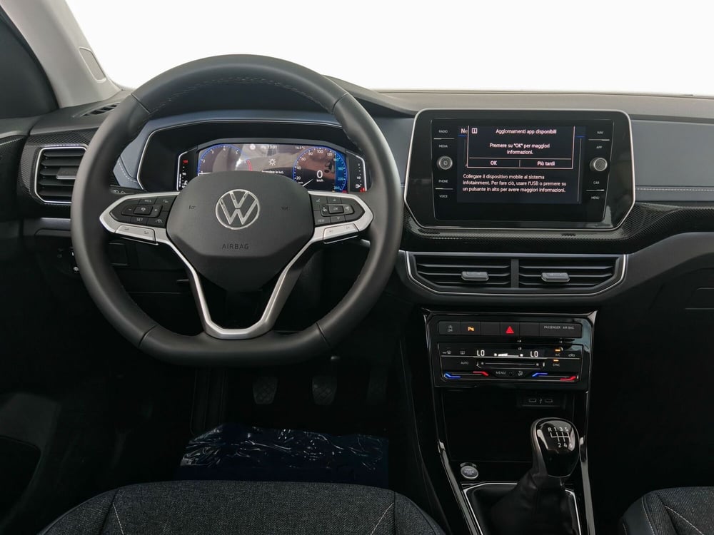 Volkswagen T-Cross nuova a Palermo (8)