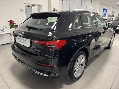 Audi A3 Sportback 35 TDI S tronic Business  del 2023 usata a Surbo