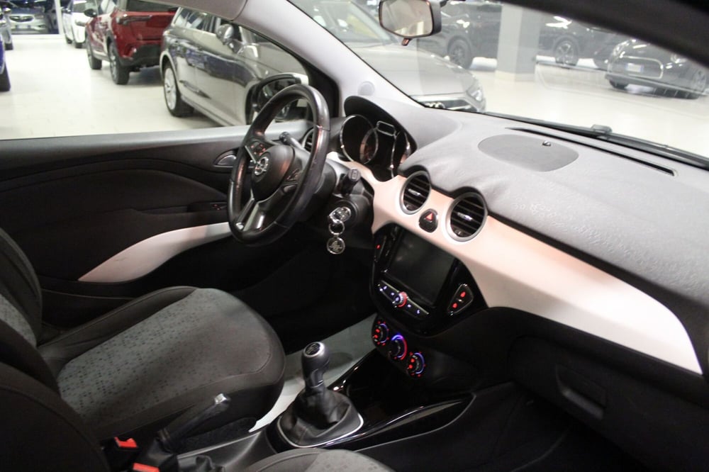 Opel Adam usata a Cremona (9)