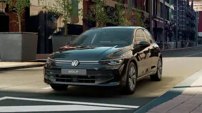 Volkswagen Golf 2.0 TDI 150 CV DSG SCR R-Line nuova a Bologna