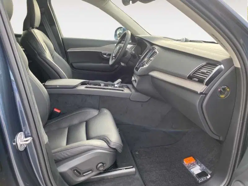 Volvo XC90 nuova a Pordenone (13)