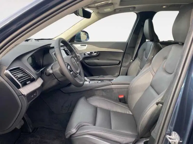 Volvo XC90 nuova a Pordenone (8)