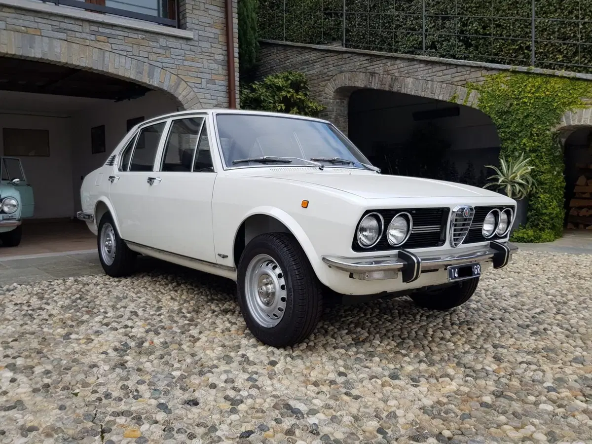 Alfa Romeo Alfetta usata a Como