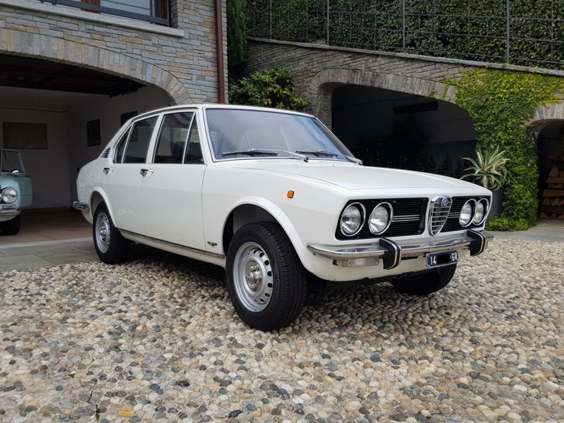 Alfa Romeo Alfetta usata a Como